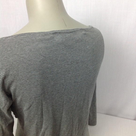 DONATION SALE VS Gray Half Sleeve Striped T Shirt - Picture 4 of 6